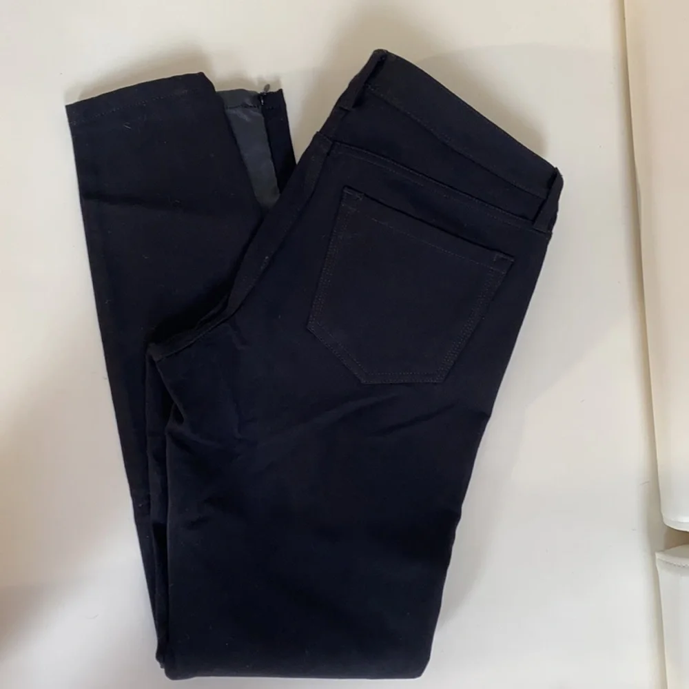 NWOT!Banana Republic Sloan Fit Faux Leather Jeans - Picture 4 of 8